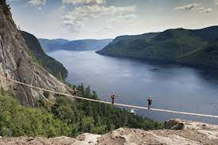 Pont Suspendu - Parc national du Fjord-du-Saguenay