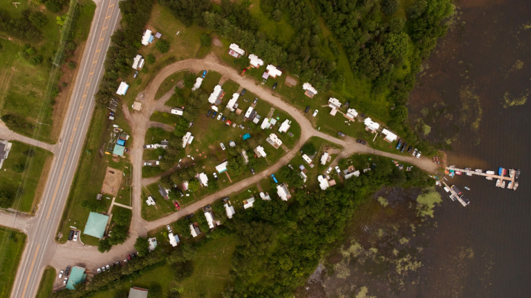 Camping Des Barges - Lac-des-Écorces - Laurentides