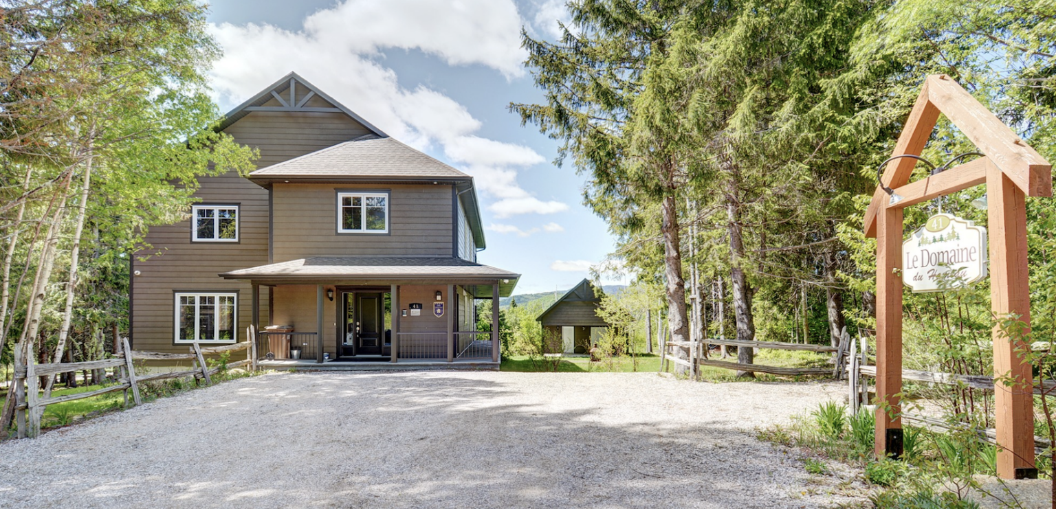 Hameau du Massif Petite Riviere Saint Francois charlevoix 1536x741