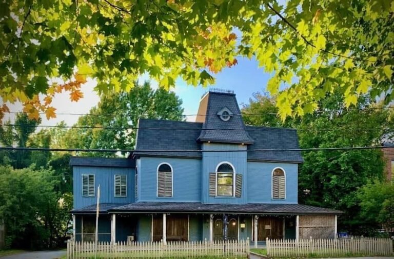 Manoir au Mysteres Sainte Catherine de Hatley Destination Cantons de lEst2 1 768x505