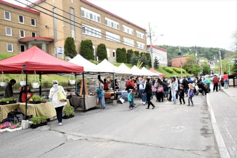 Marche public de La Malbaie Agrotourisme Charlevoix 1 jpg 1 768x512