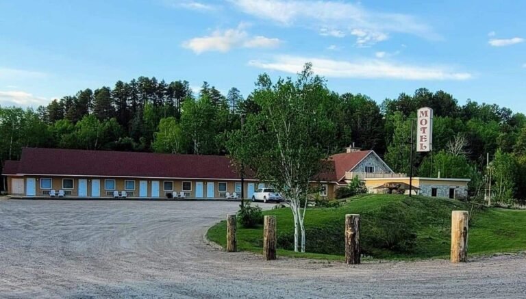 Motel de la Riviere La Tuque Tourisme Mauricie 768x437