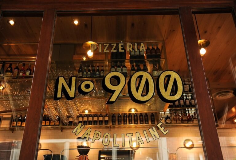 Pizzeria No. 900 Sherbrooke ou manger Destination Cantons de lEst4 1 768x521