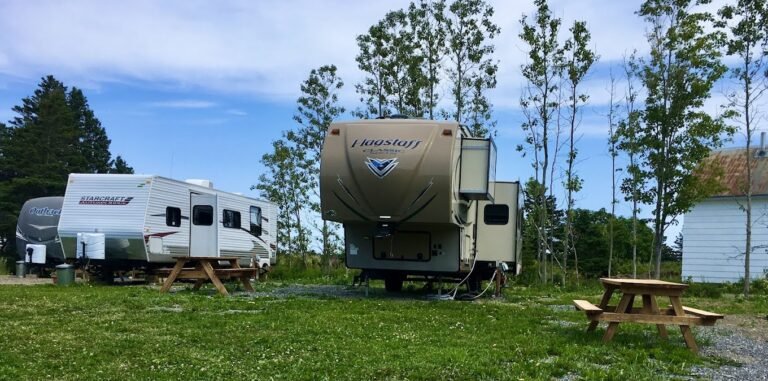 Camping de la Falaise - Petite-Vallée - Gaspésie