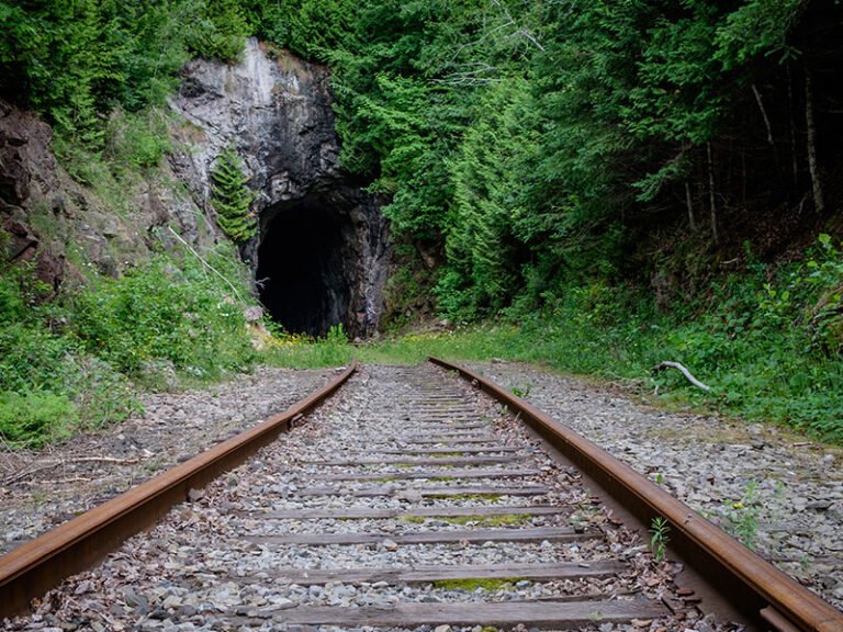 Tunnel ferroviaire de Port-Daniel-Gascons - Destination Gaspésie