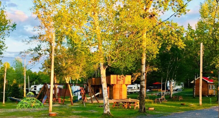 Camping Base plein air St-Nazaire - Photo 1