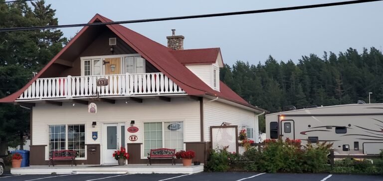 Camping au Gîte du Vieux Quai - Ste-Flavie - Gaspésie