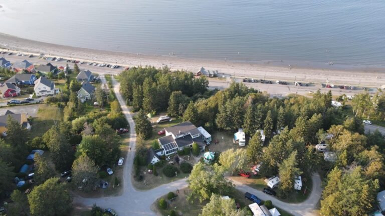 Camping chalets La Luciole - Sainte-Luce- Bas-Saint-Laurent