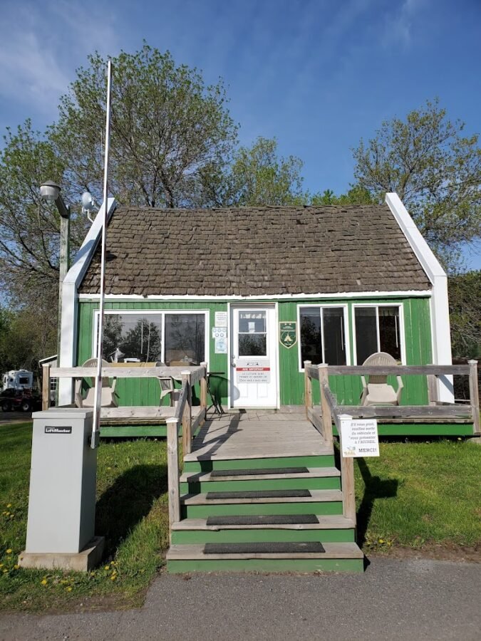 Camping du Chenal-du-Moine