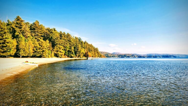 Centre touristique du Lac-Simon Centre touristique du Lac-Simon