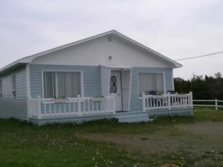 LA MAISON BLEUE 750 768x576