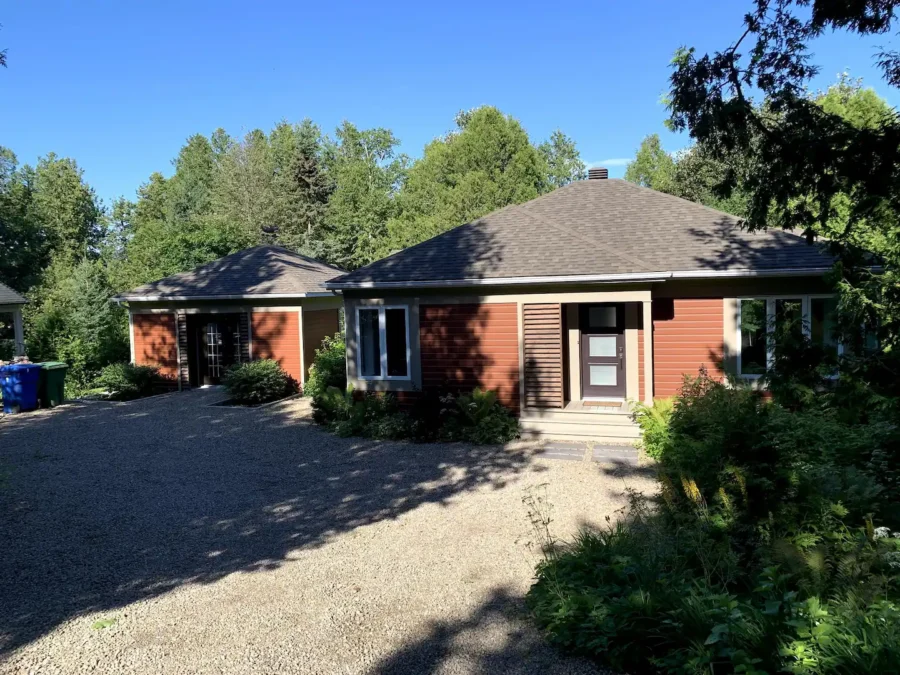 La Maison Des Falaises