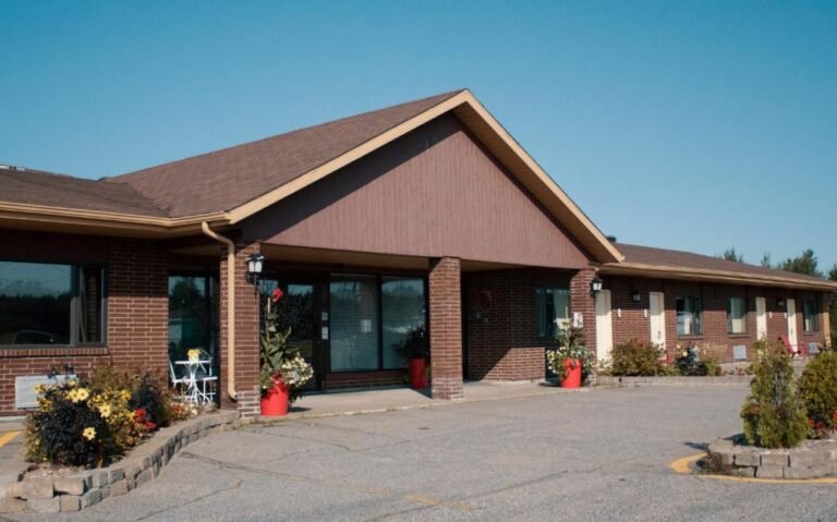 Hôtel Le Voyageur - Sept-Iles - Cote-Nord