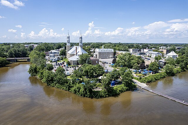 Ville de Saint-Eustache-Destination Laurentides