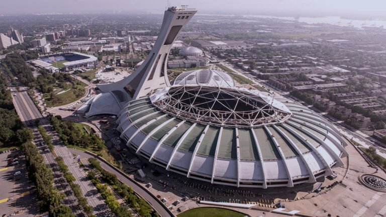 Le Parc olympique de Montréal Le Parc olympique de Montréal
