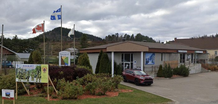 Municipalité de Rivière-Éternité-Destination Saguenay Municipalité de Rivière-Éternité-Destination Saguenay