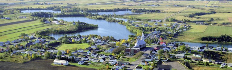 Ville de Metabetchouan Lac a la Croix 768x232