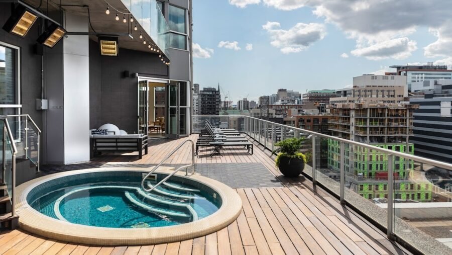 Warwick Le Crystal - Montréal