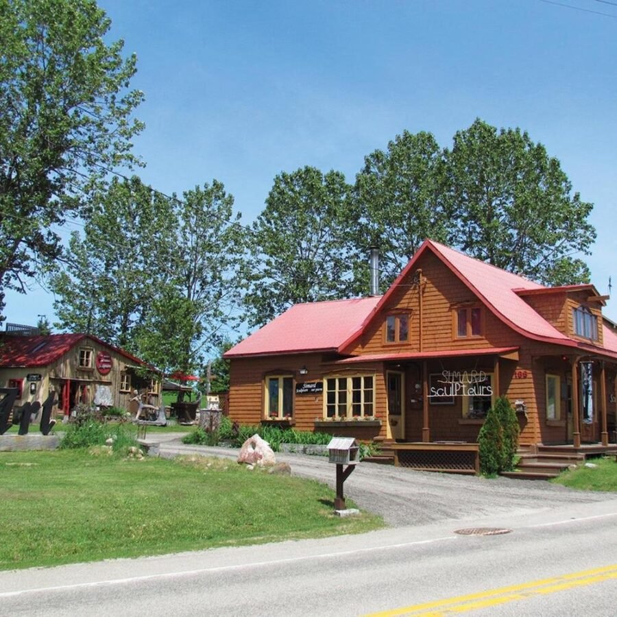 Boutique/Galerie La Cabane d`Oiseaux