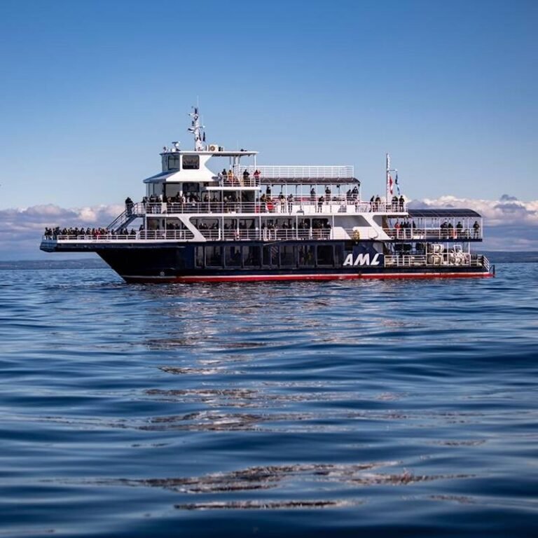 Croisieres AML Charlevoix Baie Ste Catherine 1 768x768