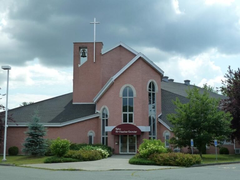 Église Saint-Charles-Garnier - Cantons-de-l'Est / Estrie - Sherbrooke