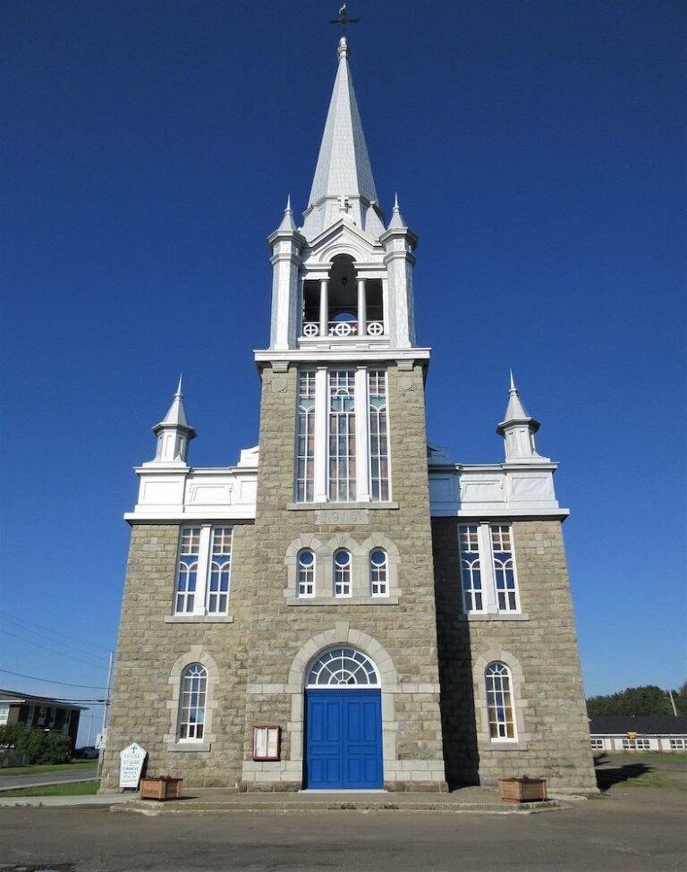 Eglise catholique Saint Ulric Destination Eglise catholique Saint Ulric1 768x975