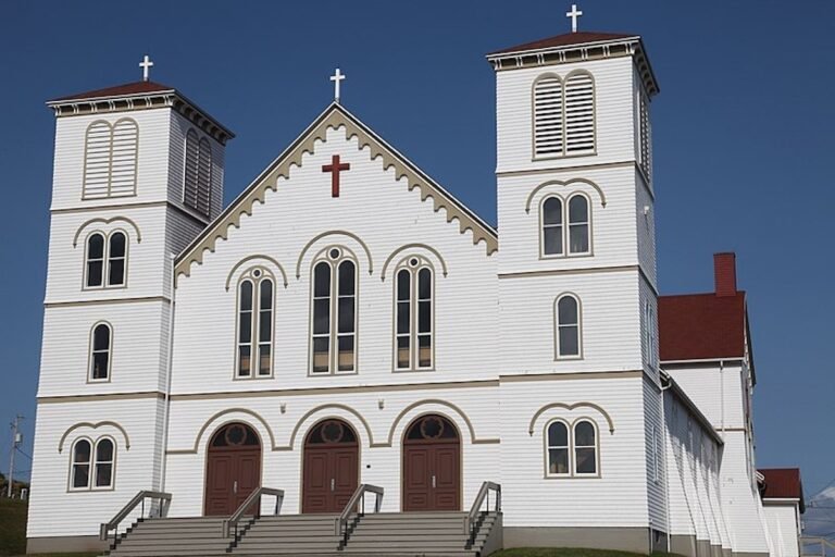 Eglise catholique St Francois Xavier de Bassin Havre Aubert I M Iles de la Madeleine3 768x512