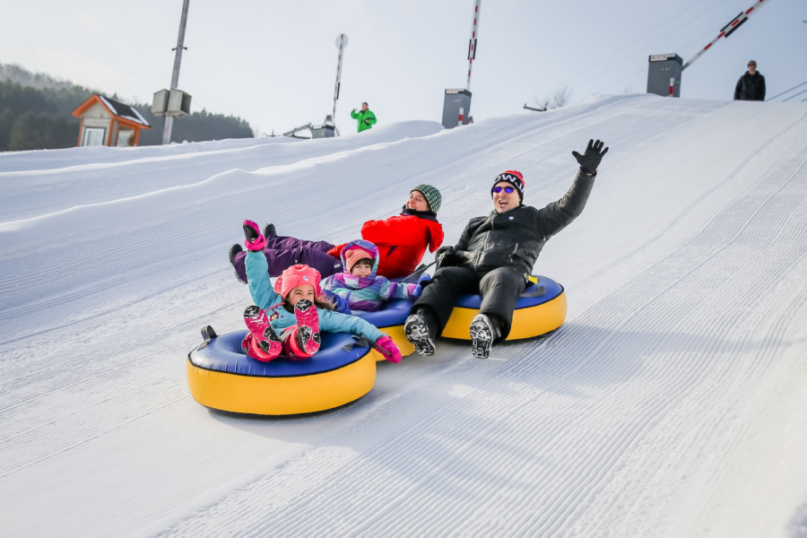 Glissade sur Tube – Aventures Neige Laurentides