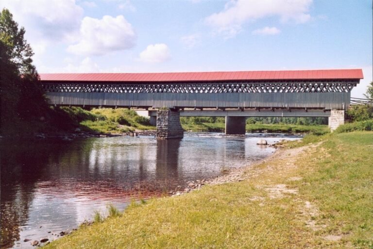 Pont Couvert McVetty-McKenzie de Gould - Photo 1