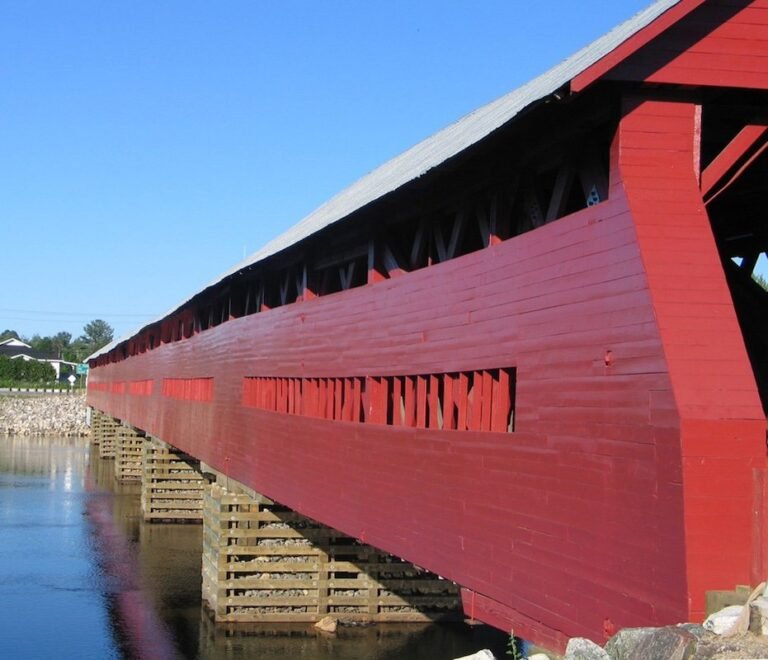 Pont Couvert Félix-Gabriel-Marchand - Photo 1
