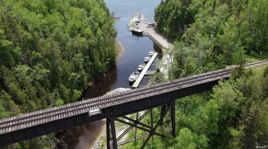 Quai de Anse à la Barbe Gascons