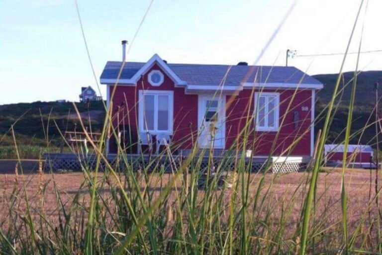 CHALET AU PIED DE LA BUTTE - Photo 1