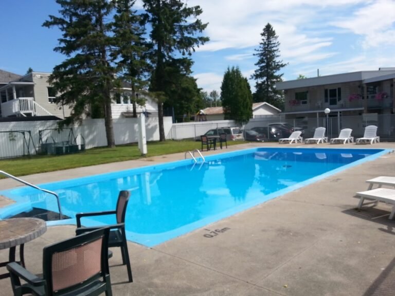 Auberge le Parasol, Saguenay, Chicoutimi