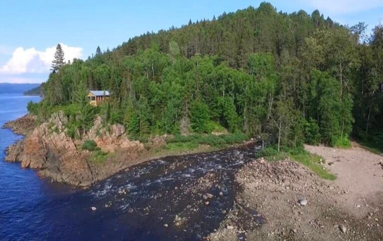 Chalet Anse aux Cailles- St-Felix Otis - Saguenay