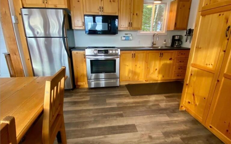 Chalet Sous Les Pins Les eboulements 768x477