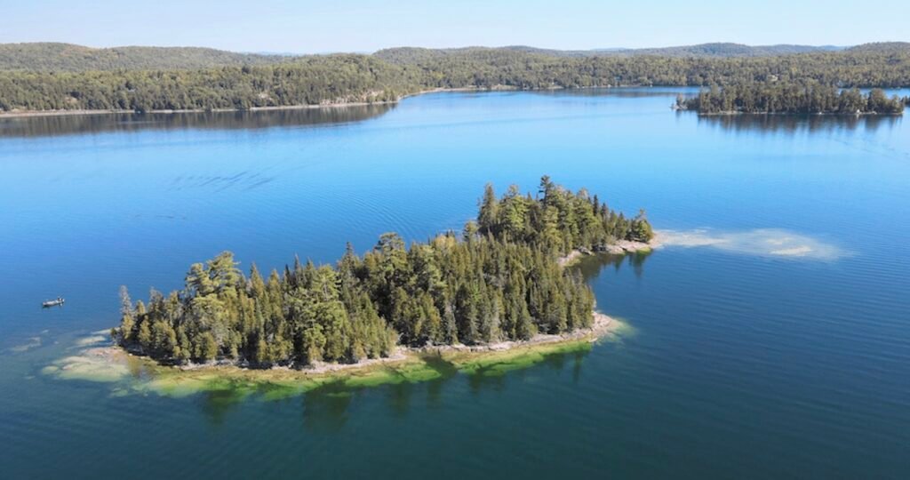 Lac Blue Sea (Outaouais)