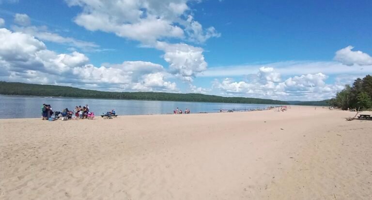 Plage du Lac Taureau, Lanaudière, Saint-Michel-des-Saints