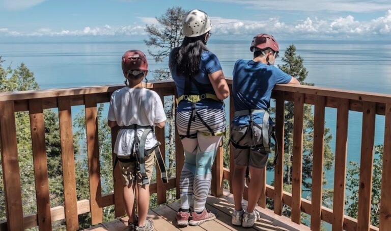 Projet Vertical - Via Ferrata La Charlevoix Projet Vertical - Via Ferrata La Charlevoix