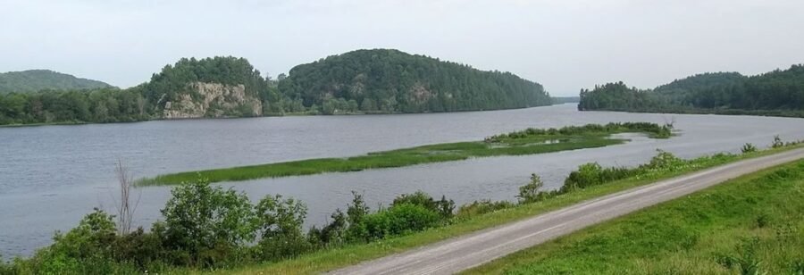 Rivière des Outaouais, Île-du-Grand-Calumet