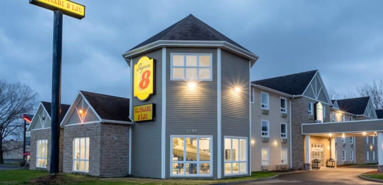 Super 8 Trois-Rivières - Destination Mauricie Super 8 Trois-Rivières - Destination Mauricie