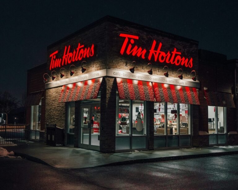 Restaurant Tim Hortons (Port-Cartier) - Photo 1