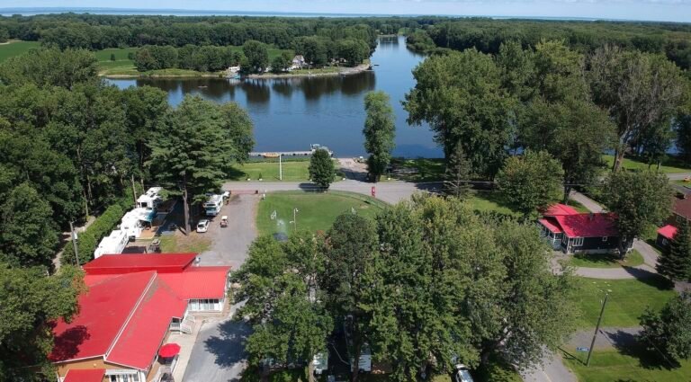 Camping de l’Amitié, situé au 16, rue Leblanc, Saint-François-du-Lac, Centre-du-Québec