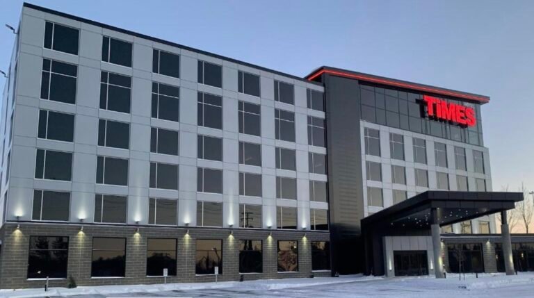 Grand Times Hotel Blainville - Mirabel