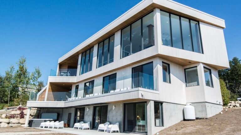 Signé Rochefort - Charlevoix