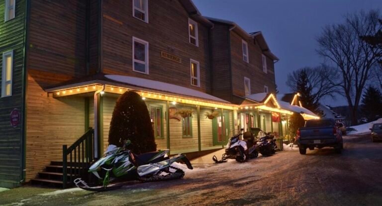 Auberge Forteresse de la Rive