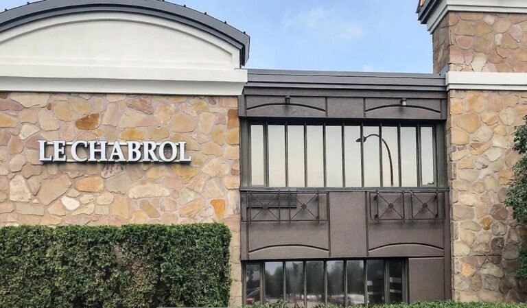 Le Chabrol Hotel & Suites - Montreal