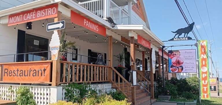 Mont Café Bistro-St-Siméon-Charlevoix