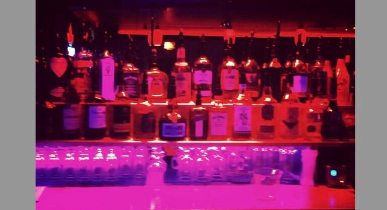 Bar Le Rendezvous Du Parc-Sept-Iles Bar Le Rendezvous Du Parc-Sept-Iles