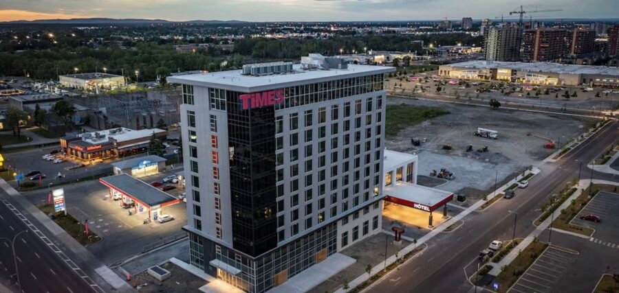 Grand Times Hotel Centropolis Laval