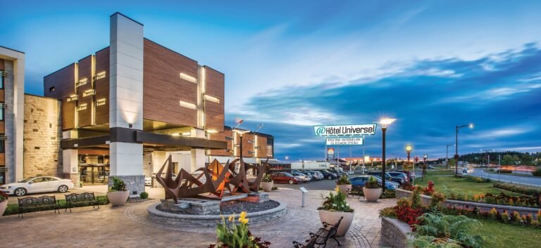 Hôtel Universel Rivière-du-Loup - Bas-St-Laurent